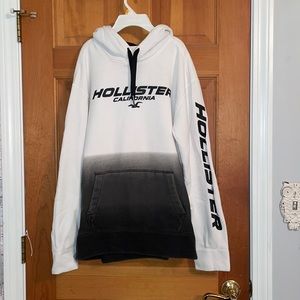 men’s medium Hollister sweatshirt